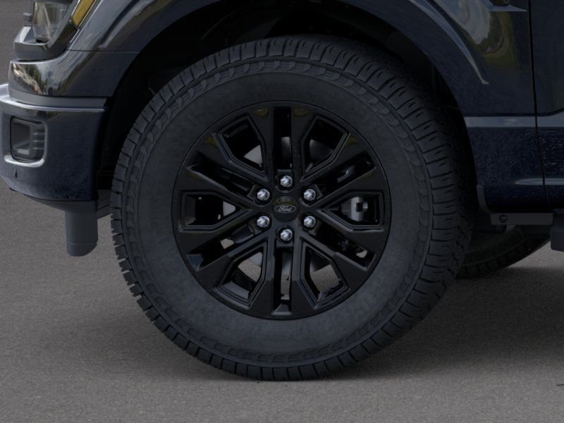 New 2026 Agate Black Metallic Ford XLT image 19