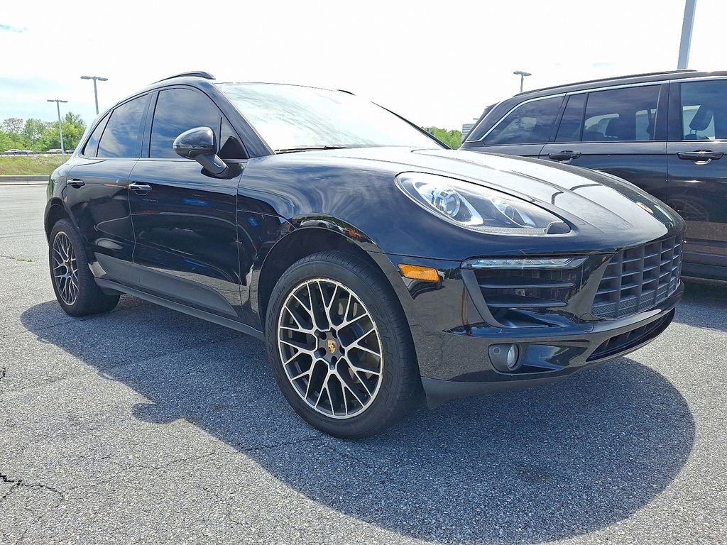 Used 2018 Black Porsche Base image 1