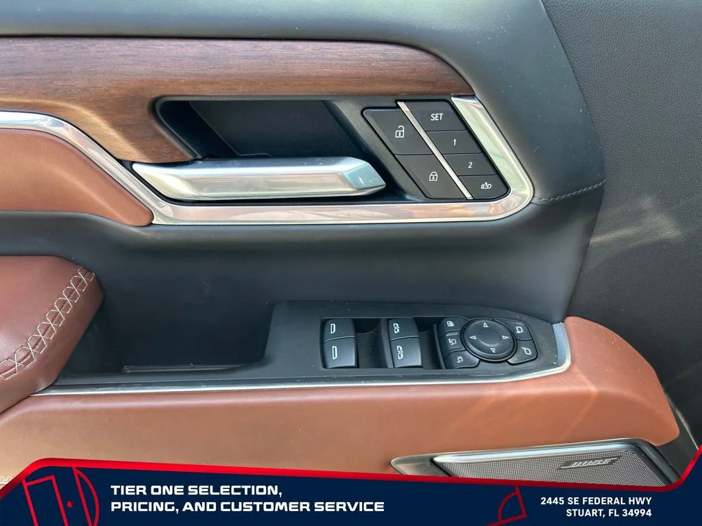 Used 2025 Onyx Black GMC Denali Ultimate image 18