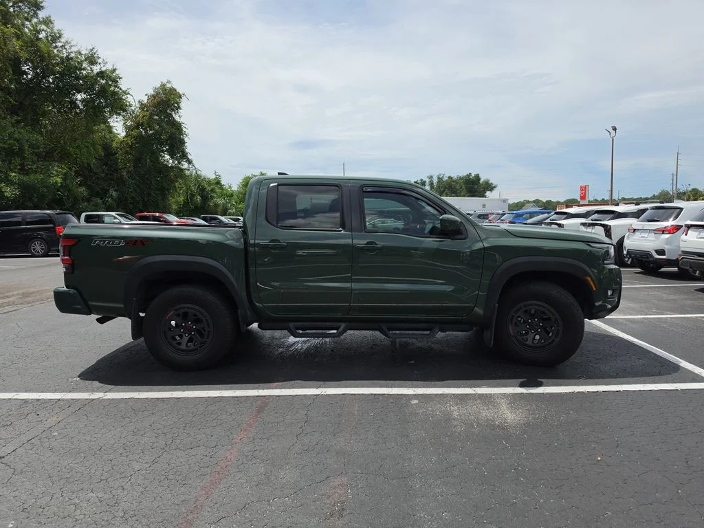 Used 2025 Green Nissan PRO-4X image 2
