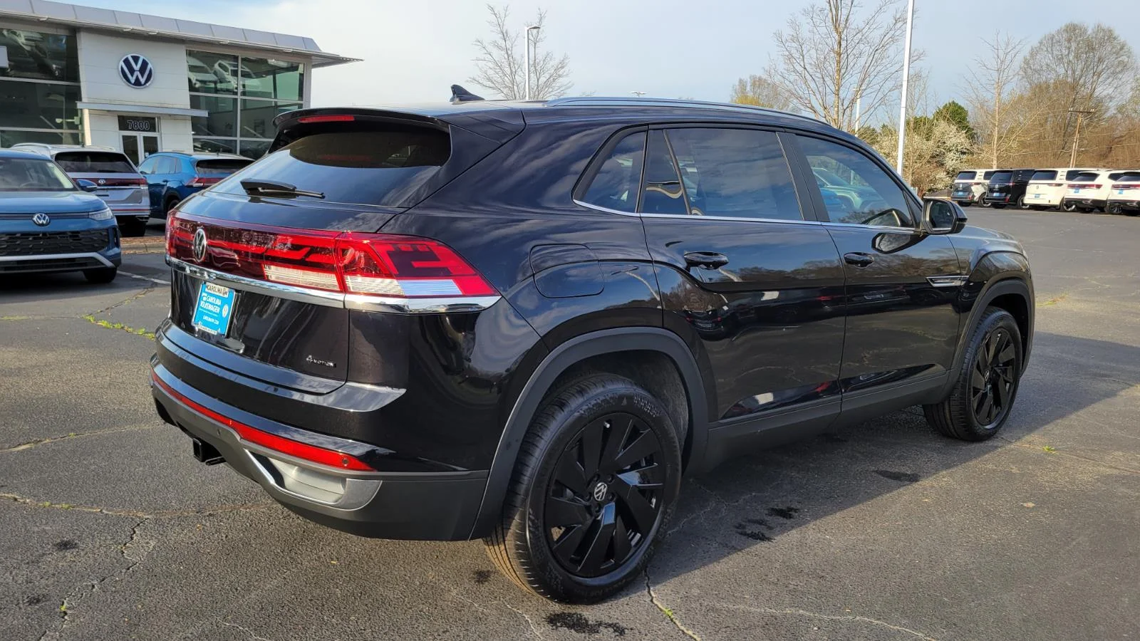 New 2026 Deep Black Pearl Volkswagen 2.0T SE w/Technology image 5