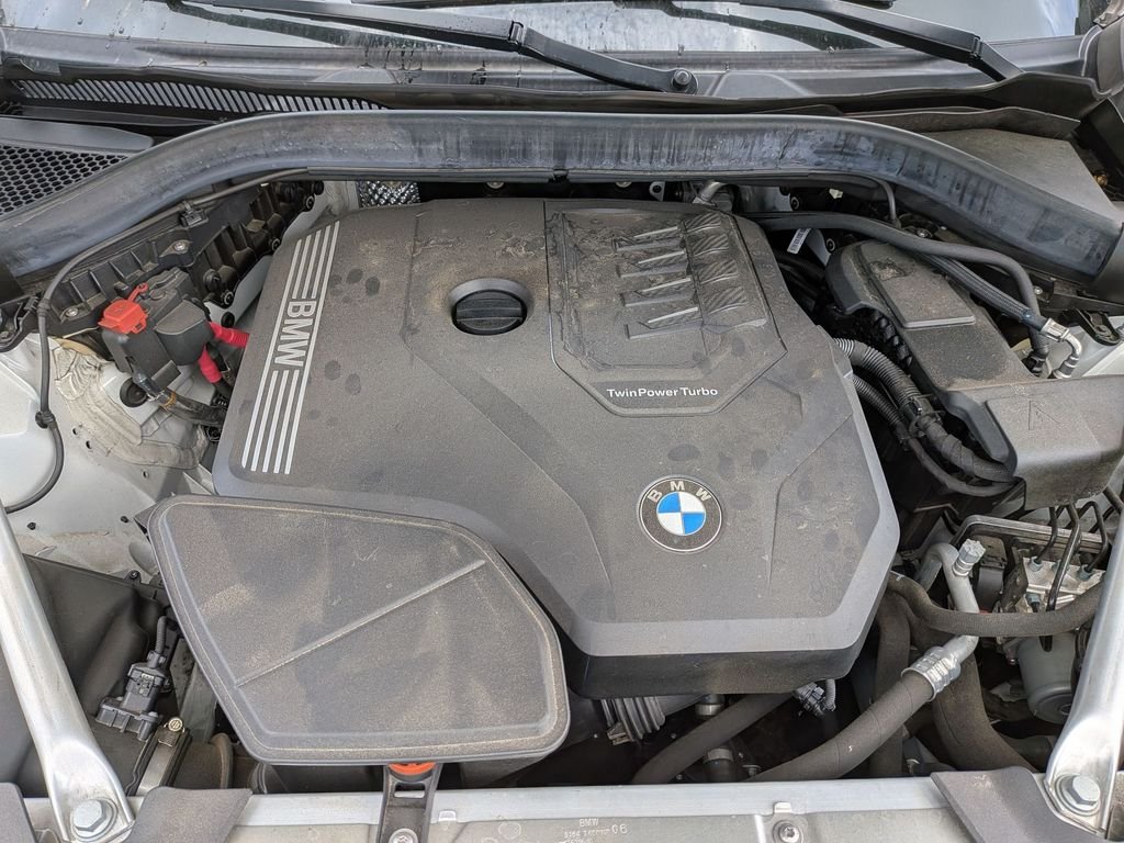 Used 2023 White BMW sDrive30i image 10