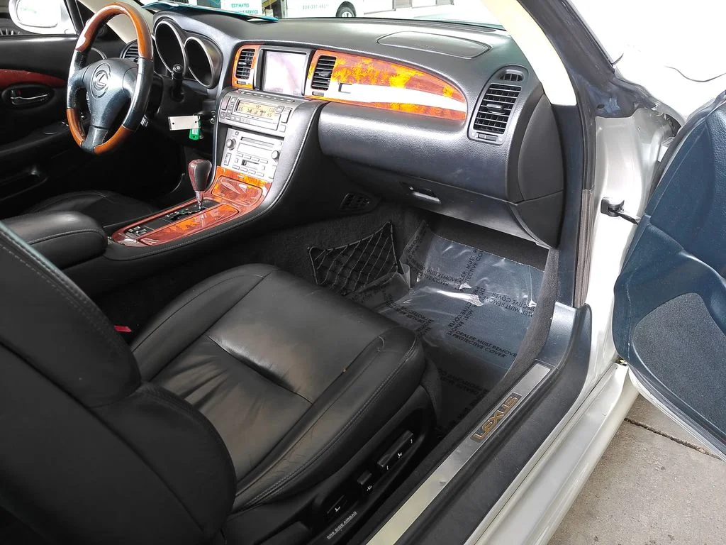 Used 2005 Silver Lexus 430 image 35