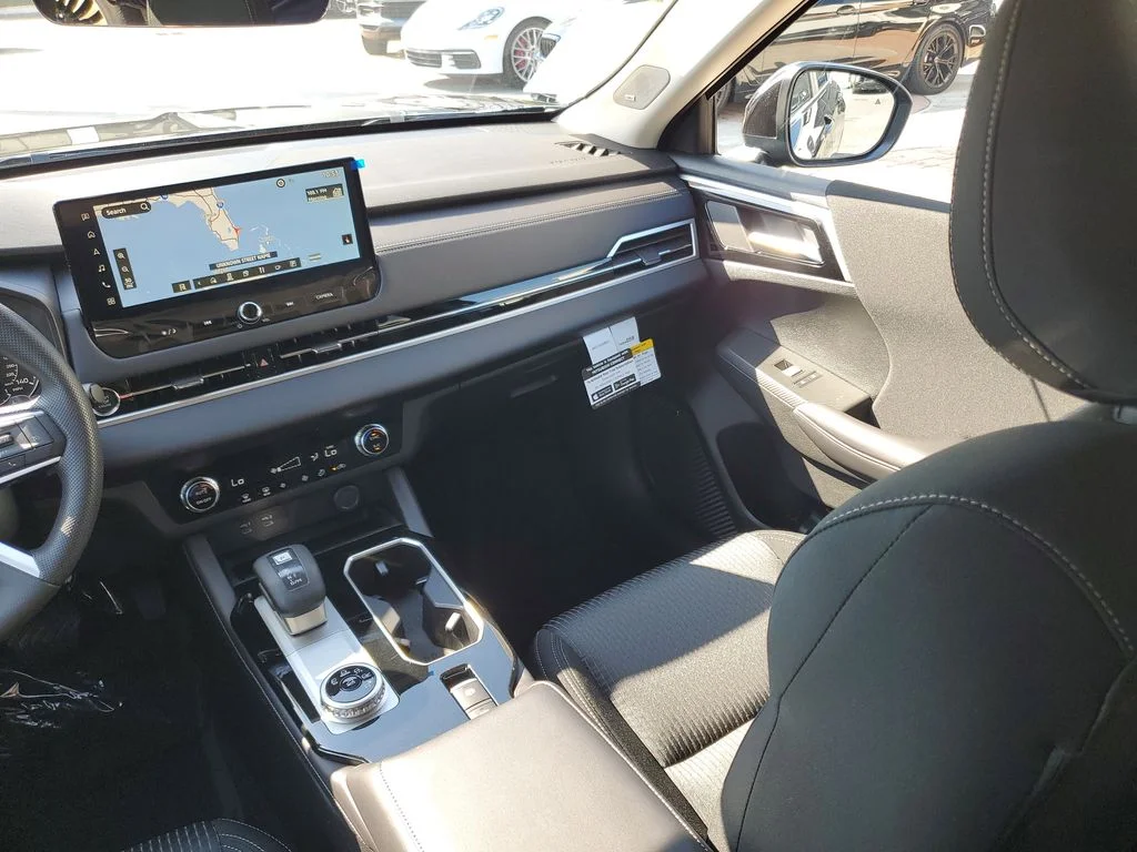 2026 Mitsubishi Outlander ES - Photo 16