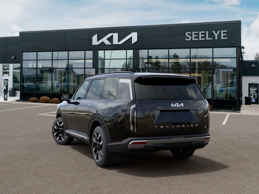 New 2027 Ebony Black Kia S image 4