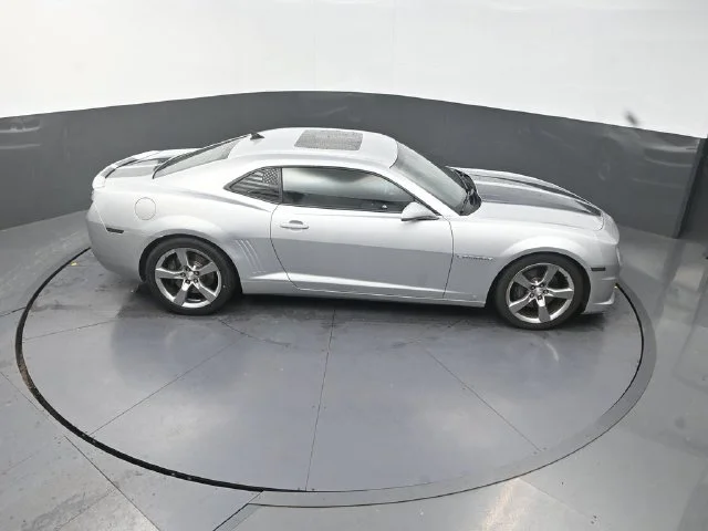 Used 2010 Silver Chevrolet SS image 27