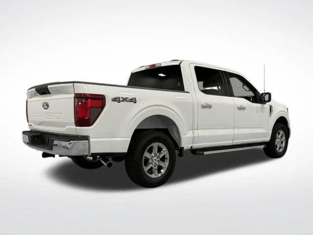 Used 2025 White Ford XLT image 9