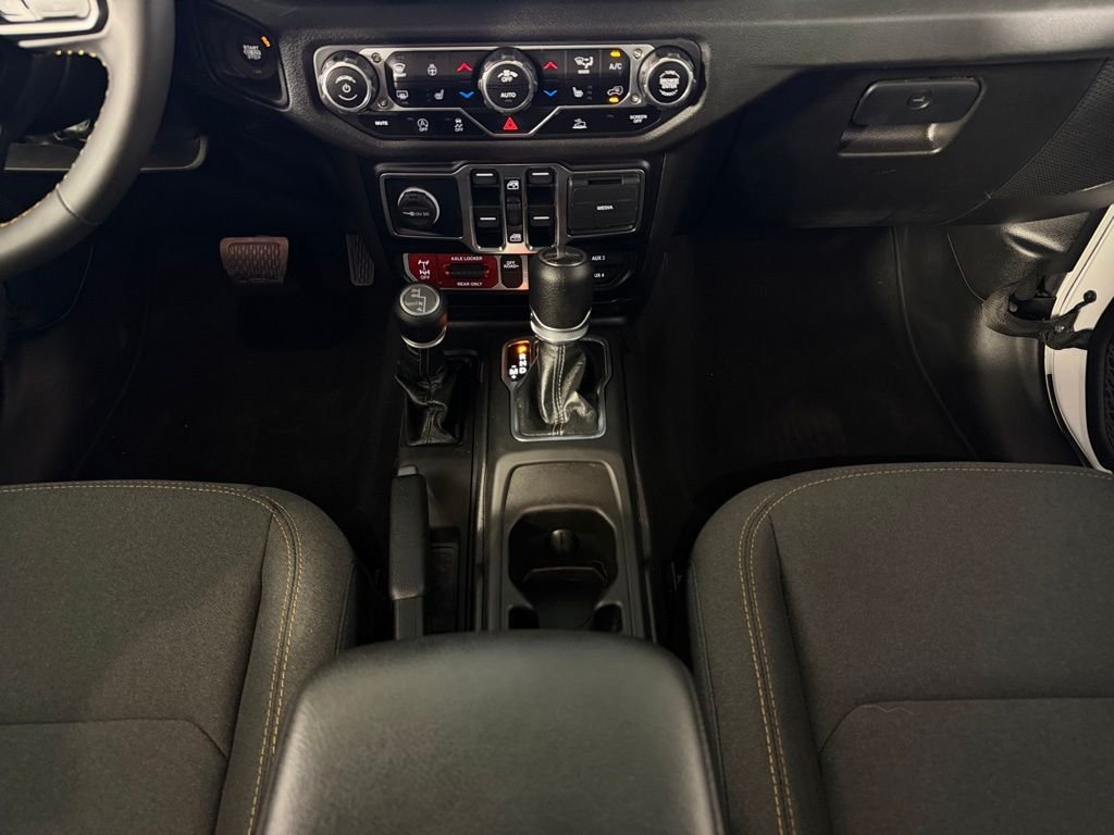 Used 2024 White Jeep Willys image 16