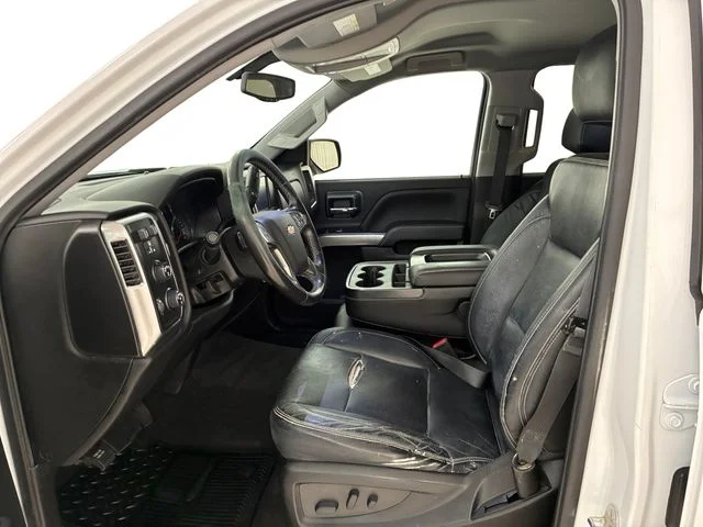 Used 2018 White Chevrolet LT image 12