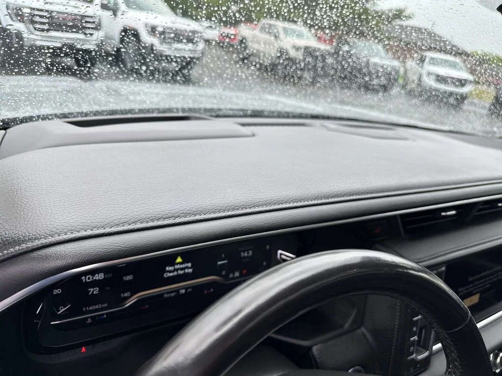 Used 2022 Gray GMC Denali image 10