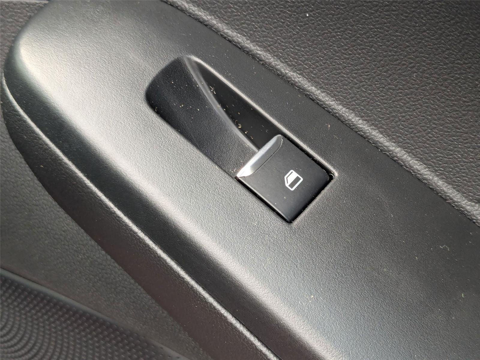2025 Ford Escape Plug-in hybrid PHEV - Photo 36