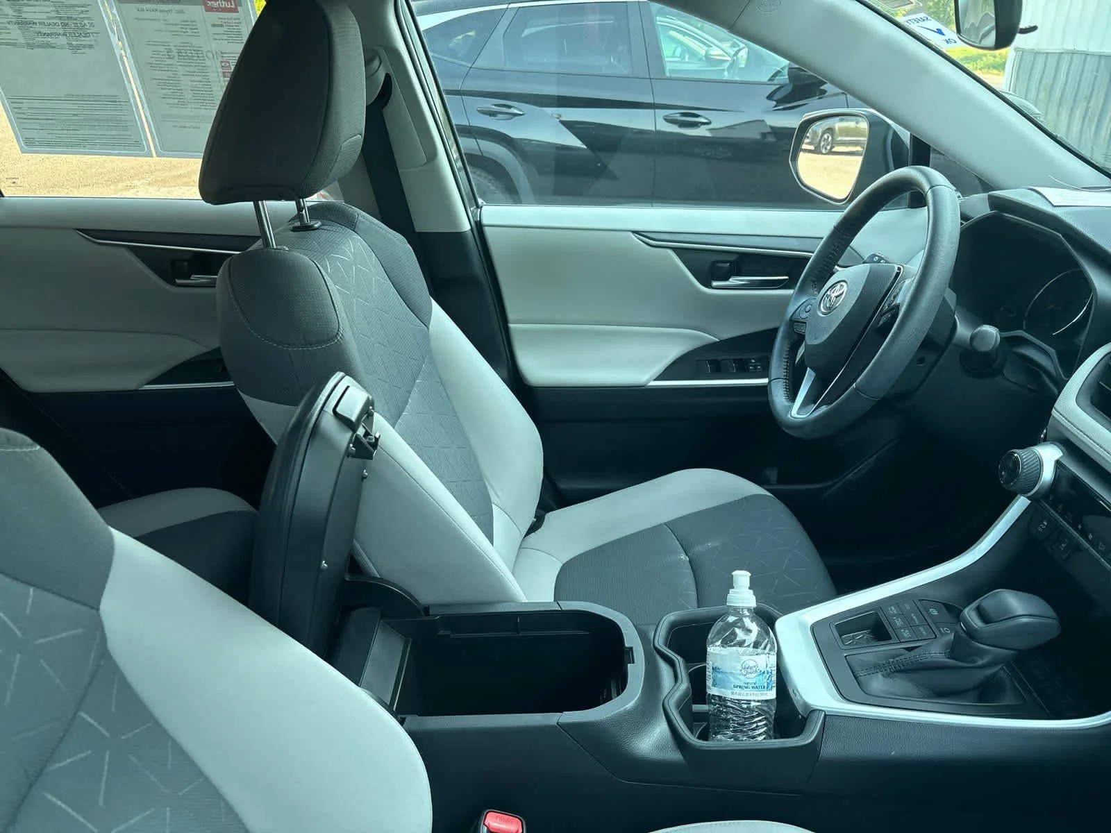 Used 2022 Magnetic Gray Metallic Toyota XLE image 5