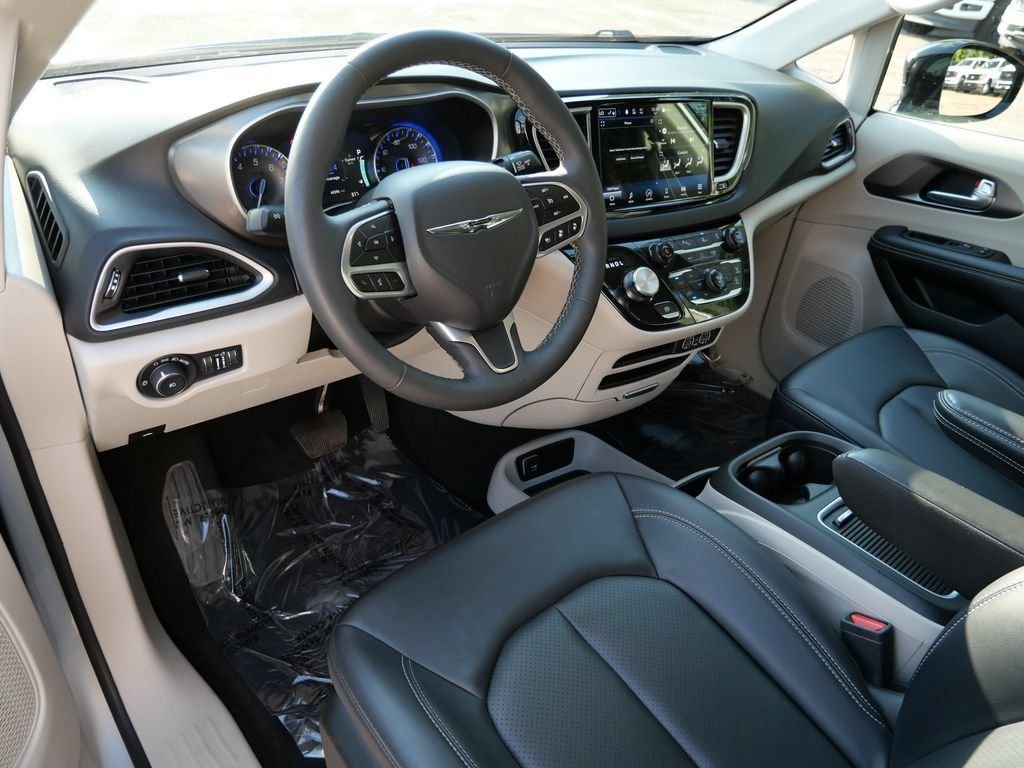 Certified Used 2024 Silver Chrysler Touring L image 3
