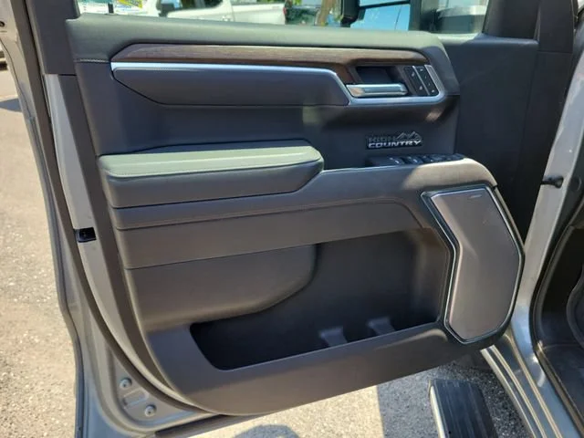 Certified Used 2025 Sterling Gray Metallic Chevrolet High Country image 27