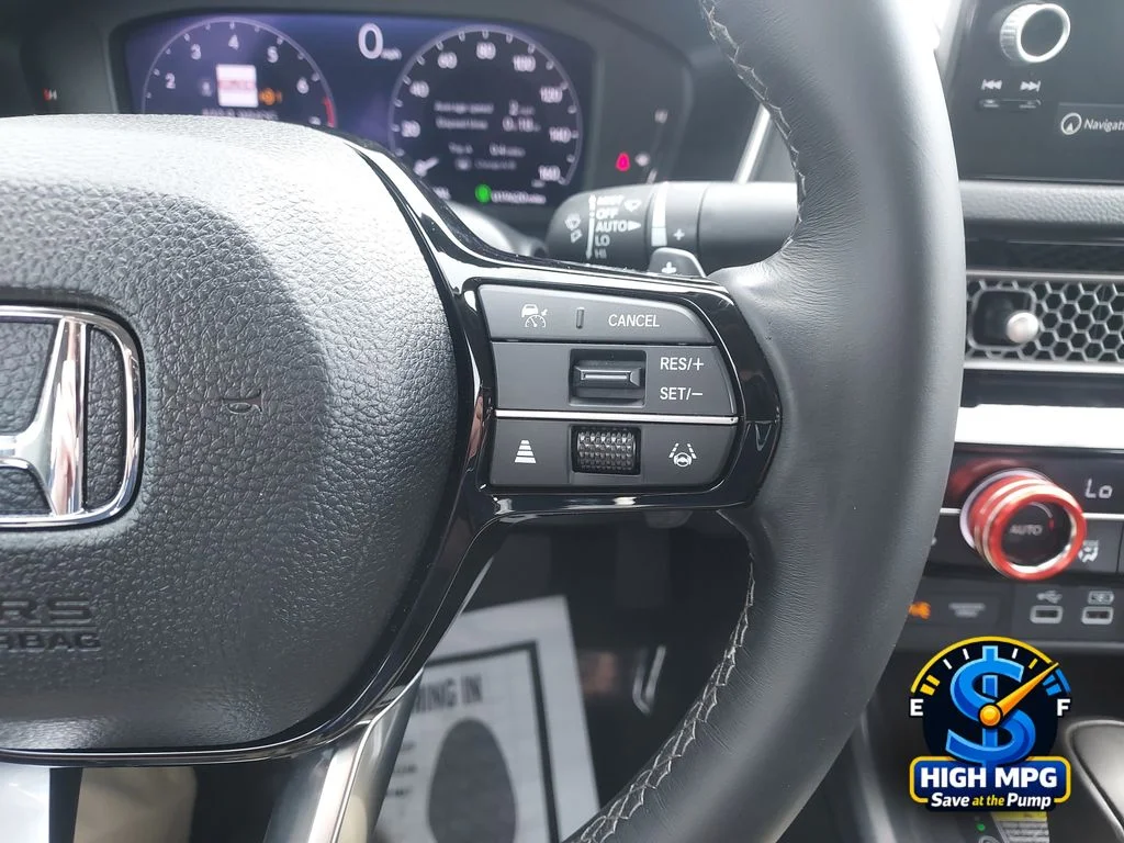 Used 2022 Silver Honda Touring image 20