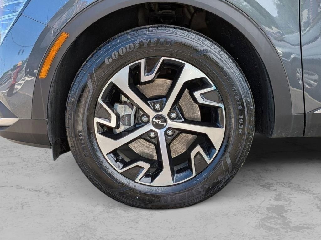 Certified Used 2025 Gray Kia EX image 27