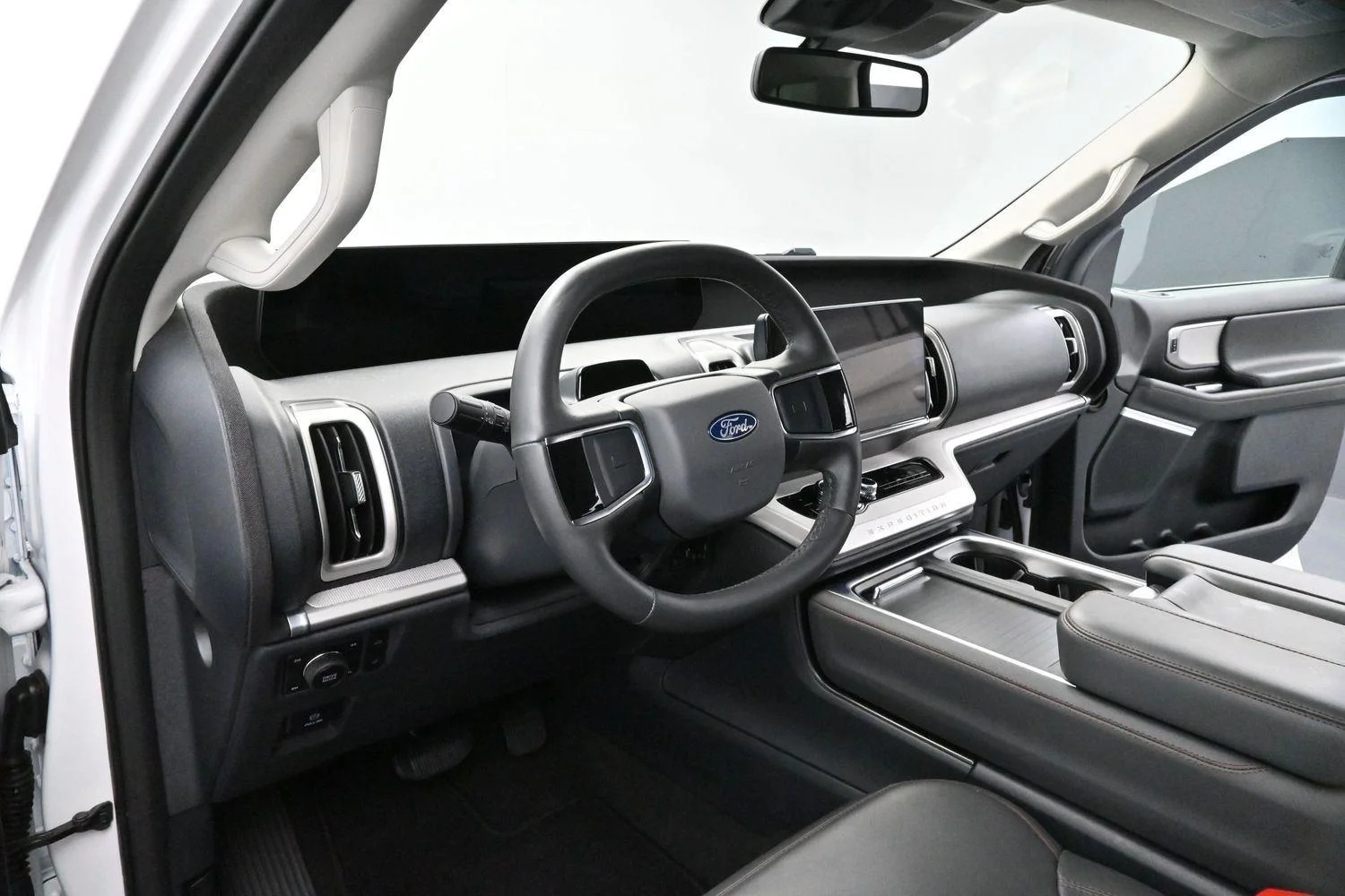 Used 2025 White Ford Active image 19
