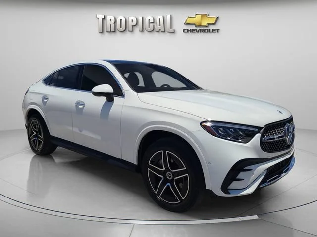 Used 2025 White Mercedes-Benz GLC 300 image 7