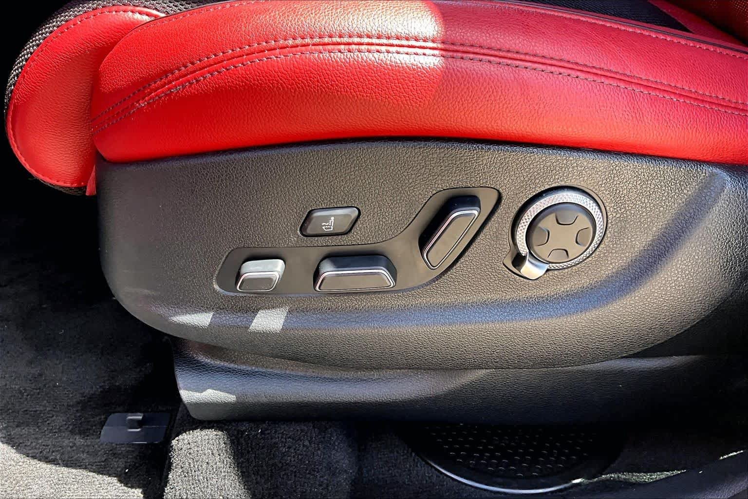 Used 2023 Mauna Red Genesis 2.5T image 32
