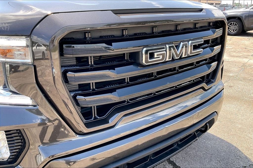 Used 2021 Brown GMC Elevation image 34