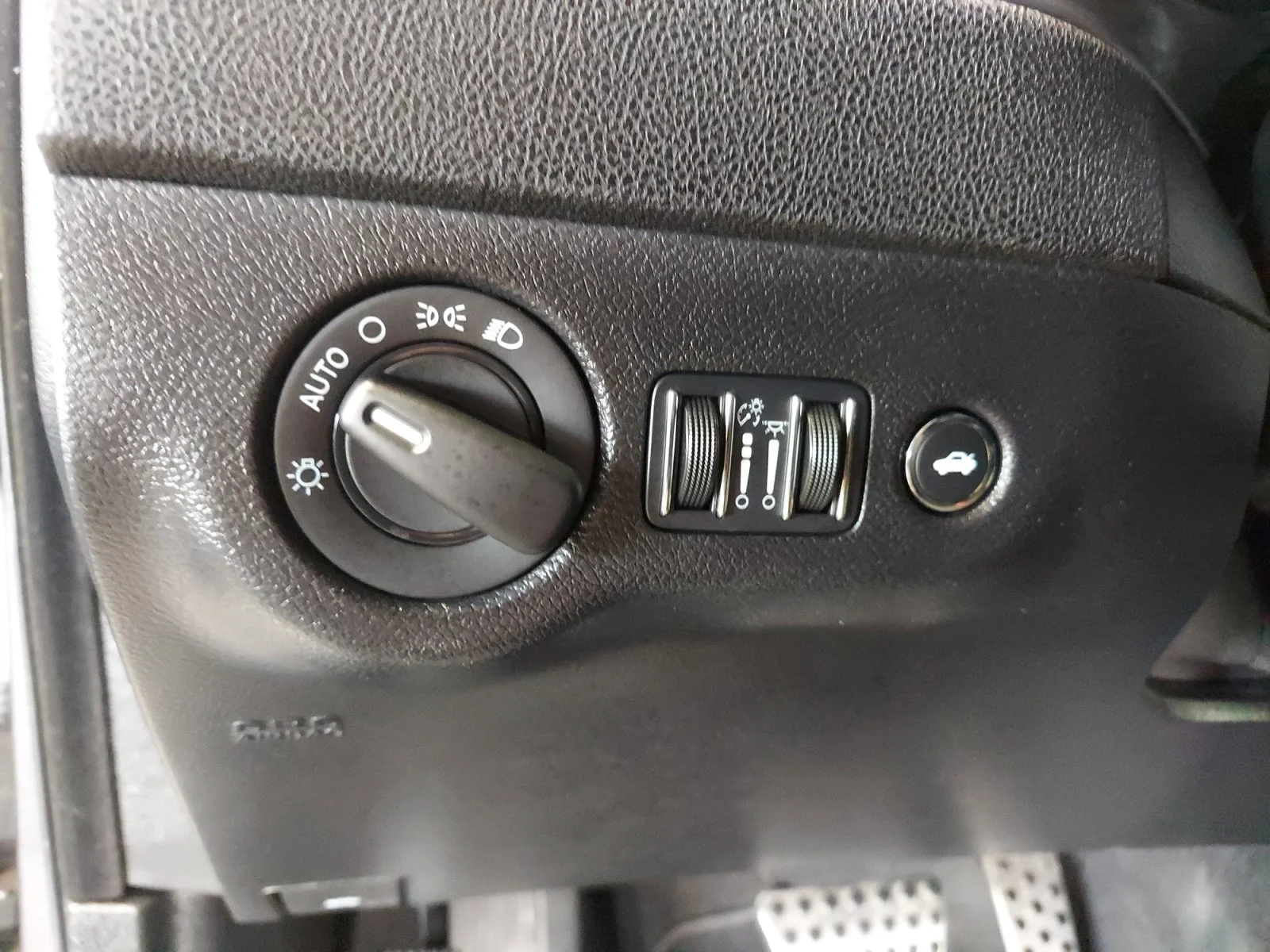 Used 2023 Granite Pearlcoat Dodge R/T image 24
