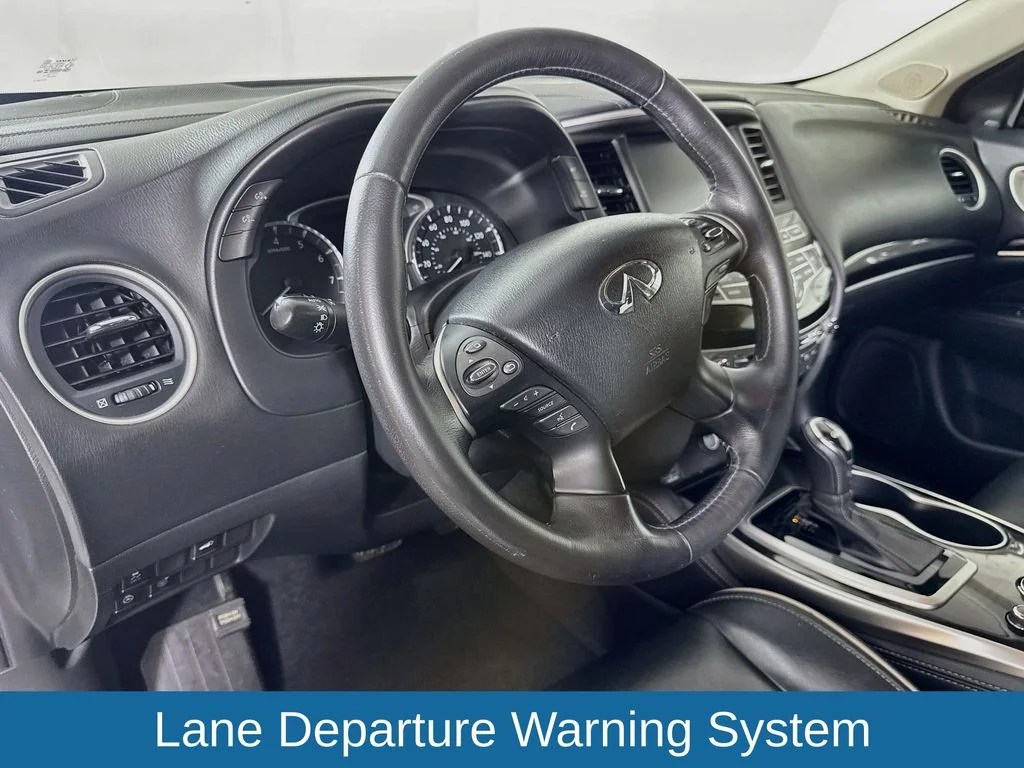 Used 2019 Black INFINITI LUXE image 10