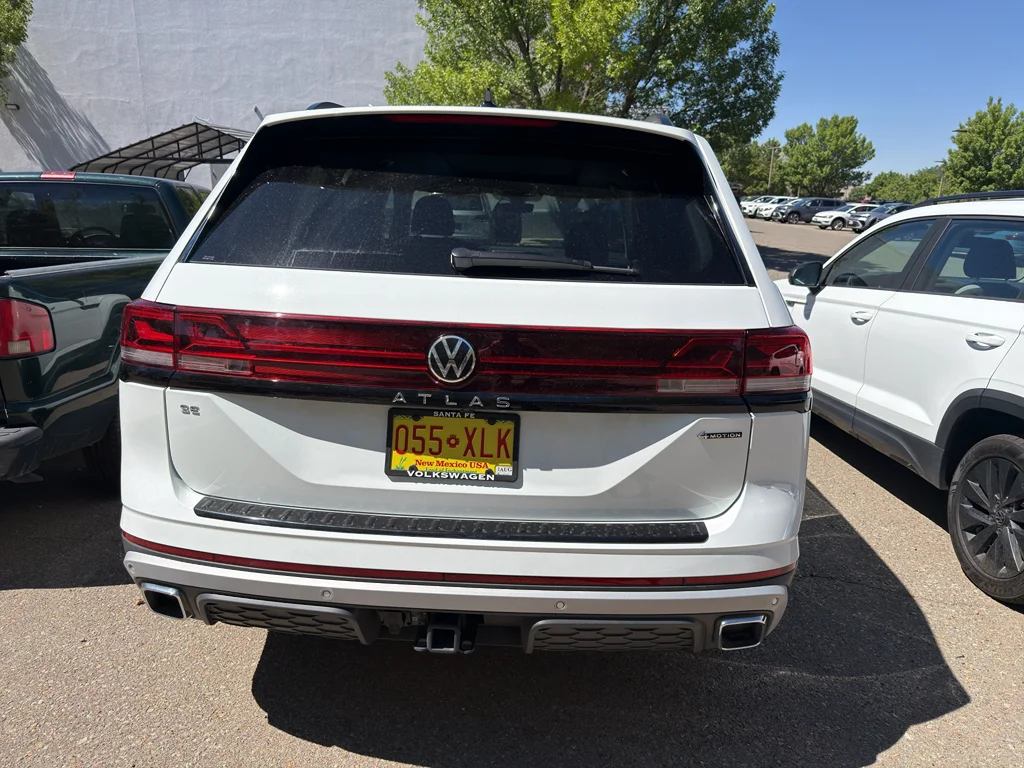 Certified Used 2025 Pure White Volkswagen Peak Edition 4Motion image 13