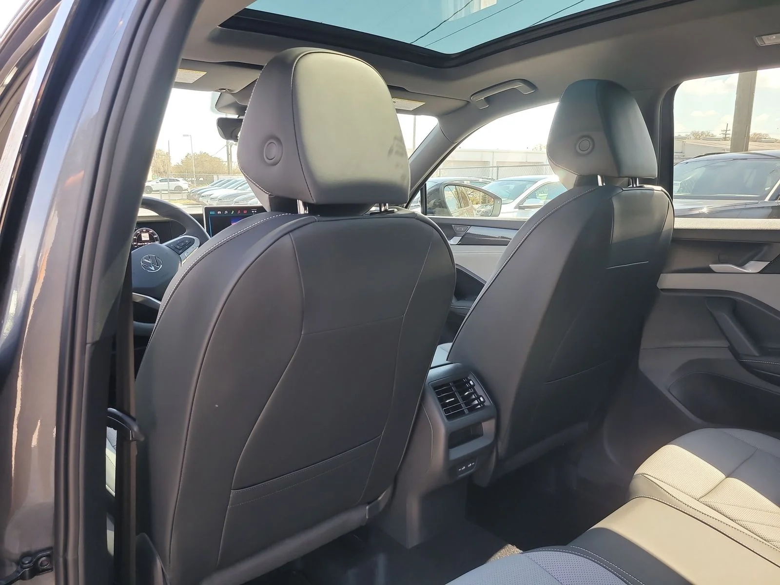 New 2026 Platinum Gray Metallic Volkswagen 2.0T SE R-Line Black image 13