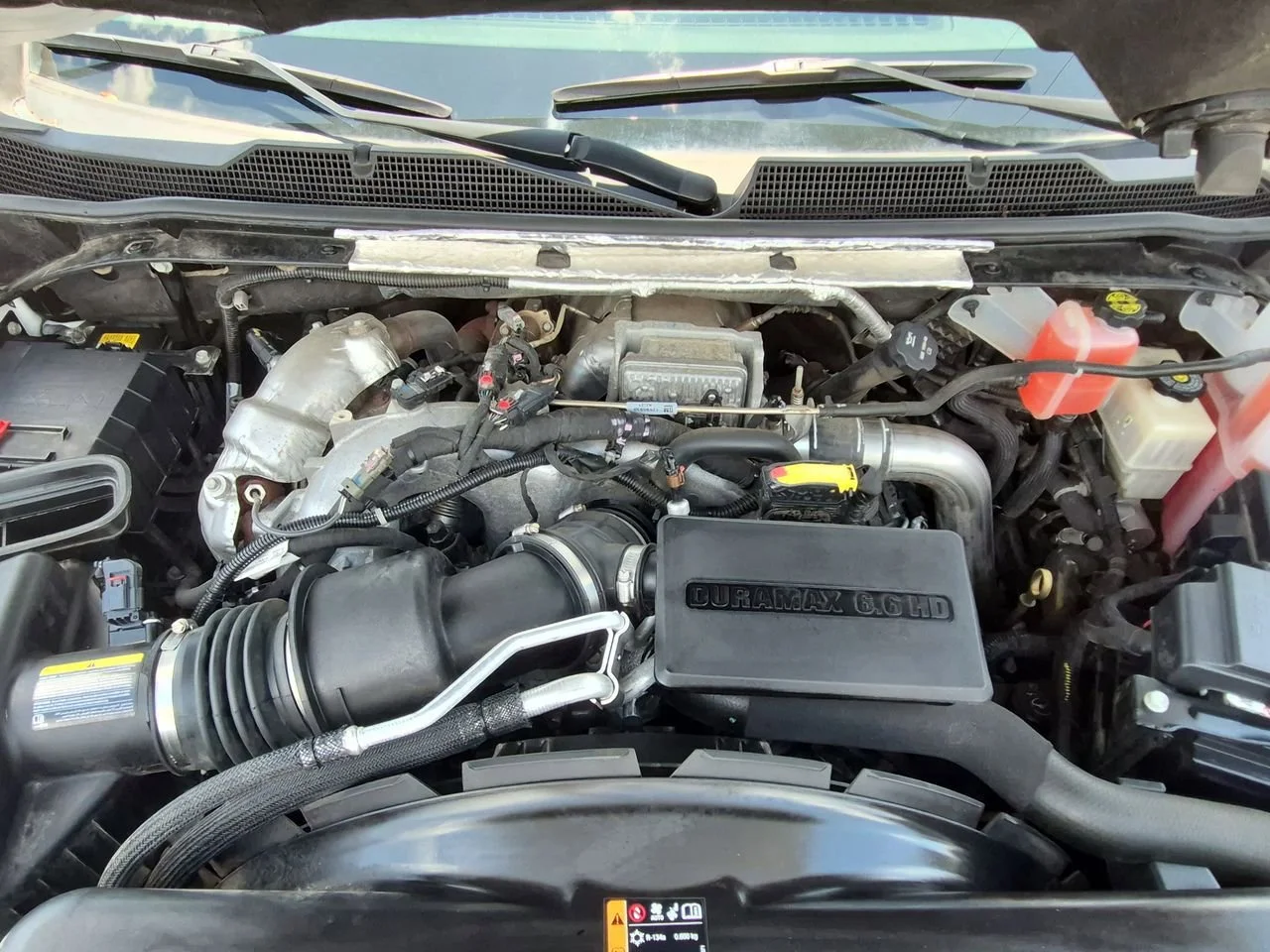 Used 2020 SUMMIT WHITE Chevrolet LTZ image 28