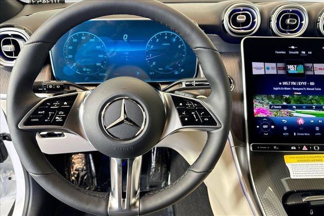 New 2026 Polar White Mercedes-Benz GLC 300 image 41