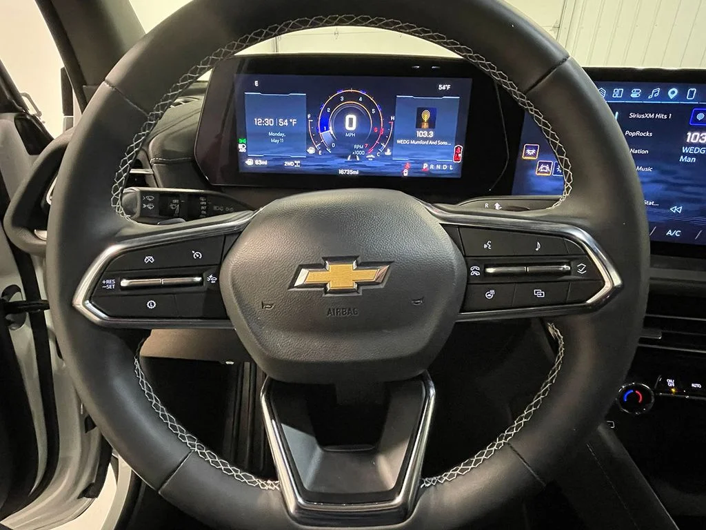 Used 2026 White Chevrolet LT image 35