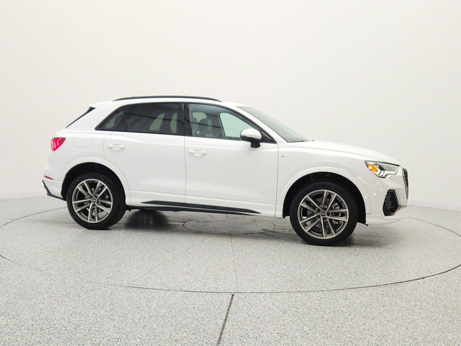 Used 2025 Arkona White Audi S line Premium 45 TFSI quattro image 4