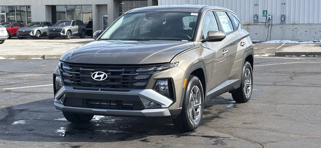 2026 Hyundai TUCSON HYBRID Blue SE