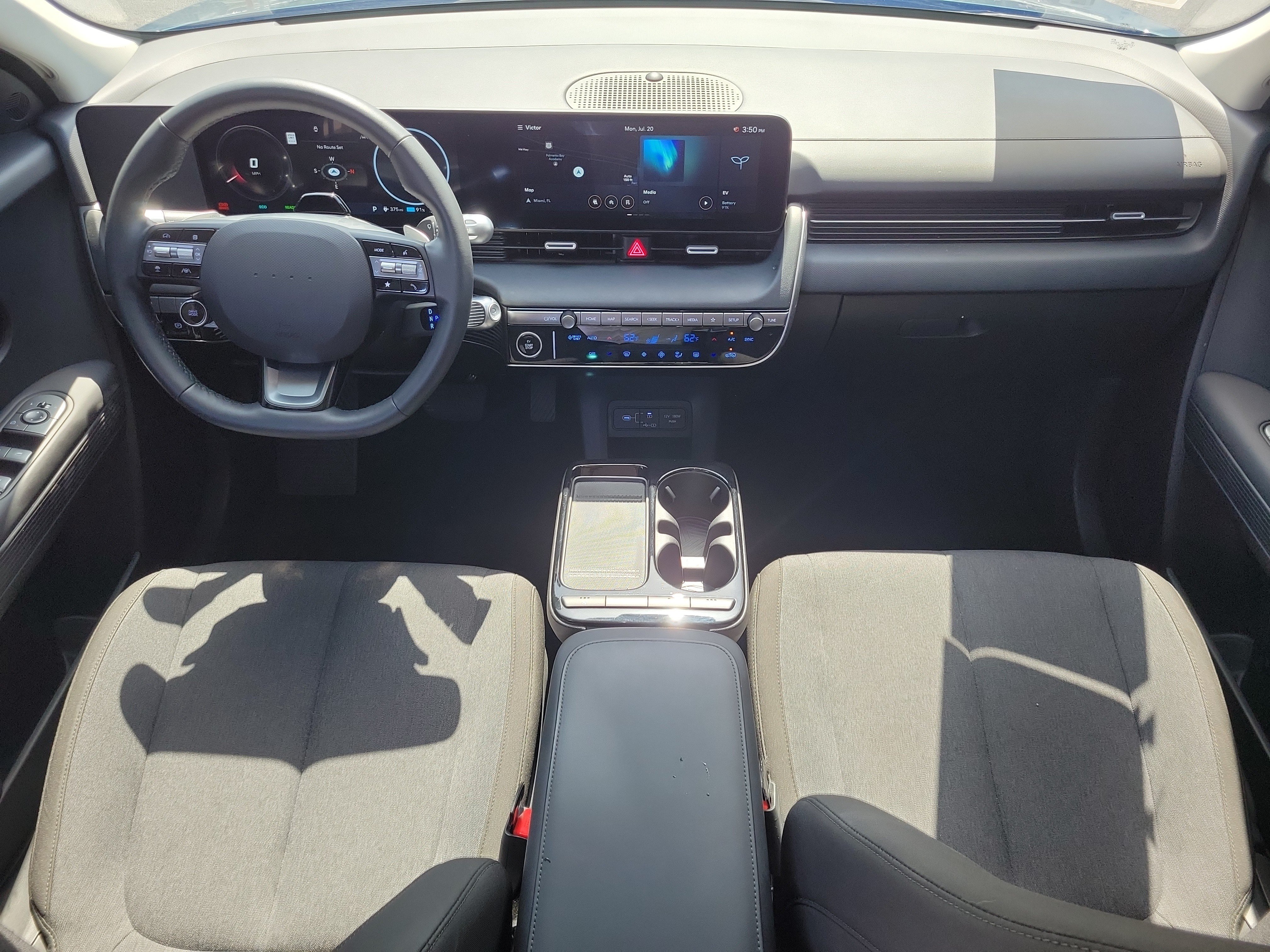 Used 2025 Teal Hyundai SE image 11