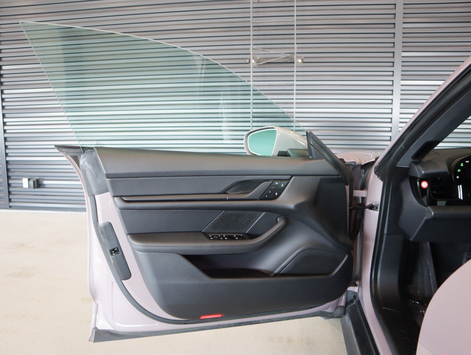 Used 2023 Frozen Berry Metallic Porsche  image 23