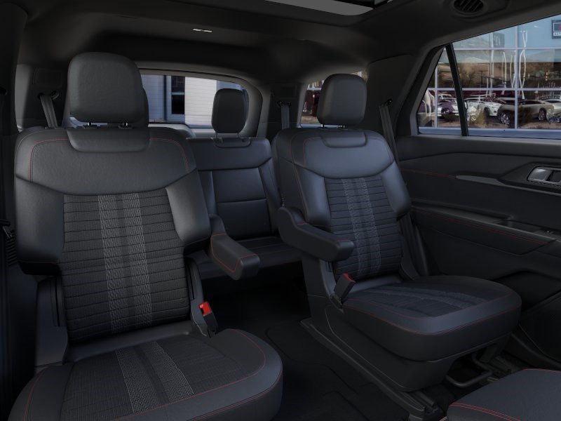 New 2026 Star White Metallic Tri-Coat Ford ST-Line image 11