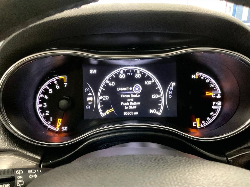 Used 2018 White Jeep Altitude image 24