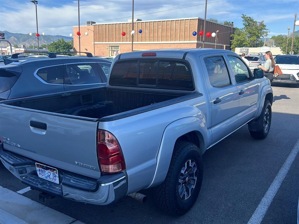 Used 2006 Silver Streak Mica Toyota Base V6 image 6