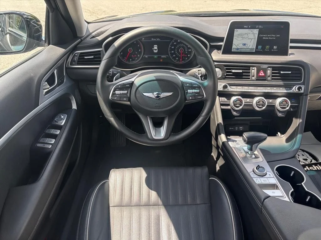 Used 2021 Black Genesis 2.0T image 3