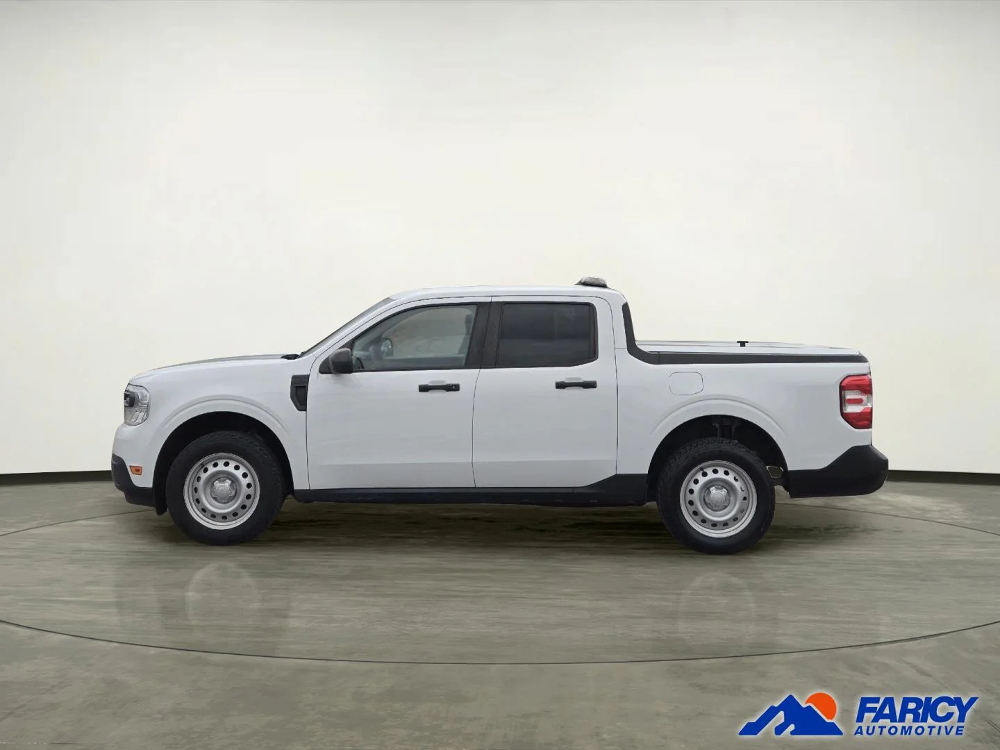 Used 2022 Oxford White Ford XL image 2