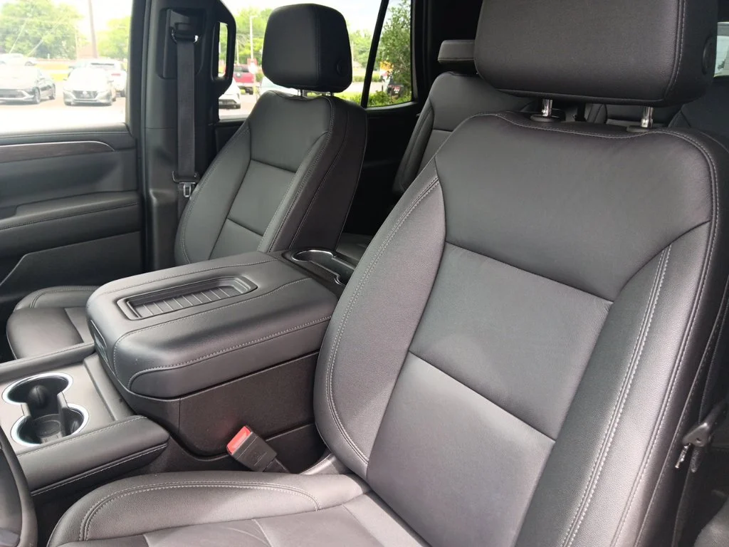 Used 2024 Gray Chevrolet Z71 image 22