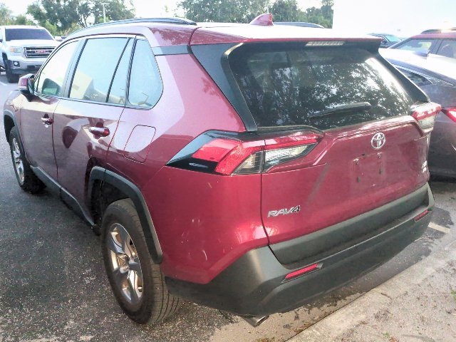 Used 2025 Pearl Toyota XLE image 4