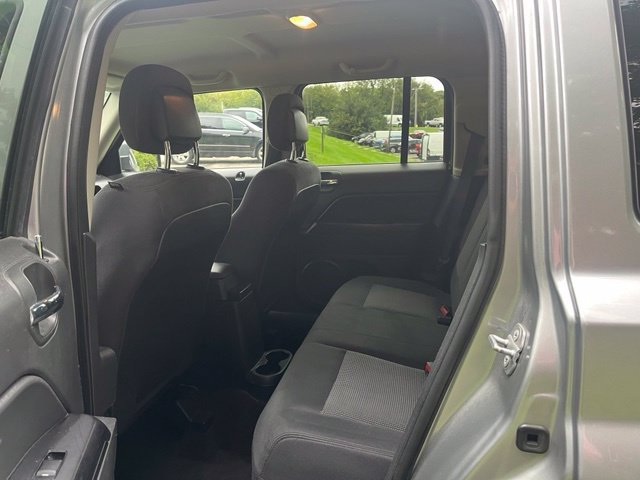 Used 2015 Billet Silver Metallic Jeep Sport image 11