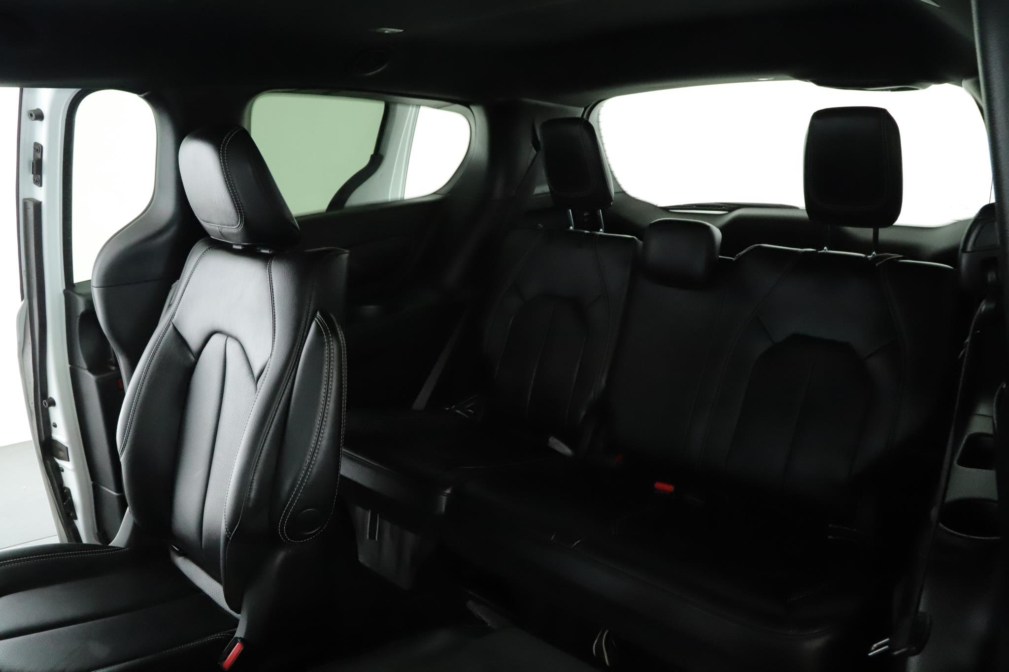 2022 Chrysler Pacifica Hybrid Touring L - Photo 8