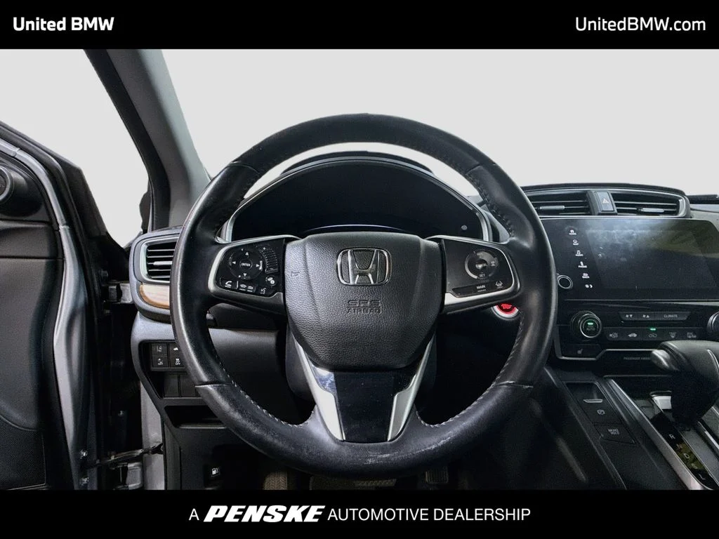 Used 2018 Lunar Silver Metallic Honda Touring image 13