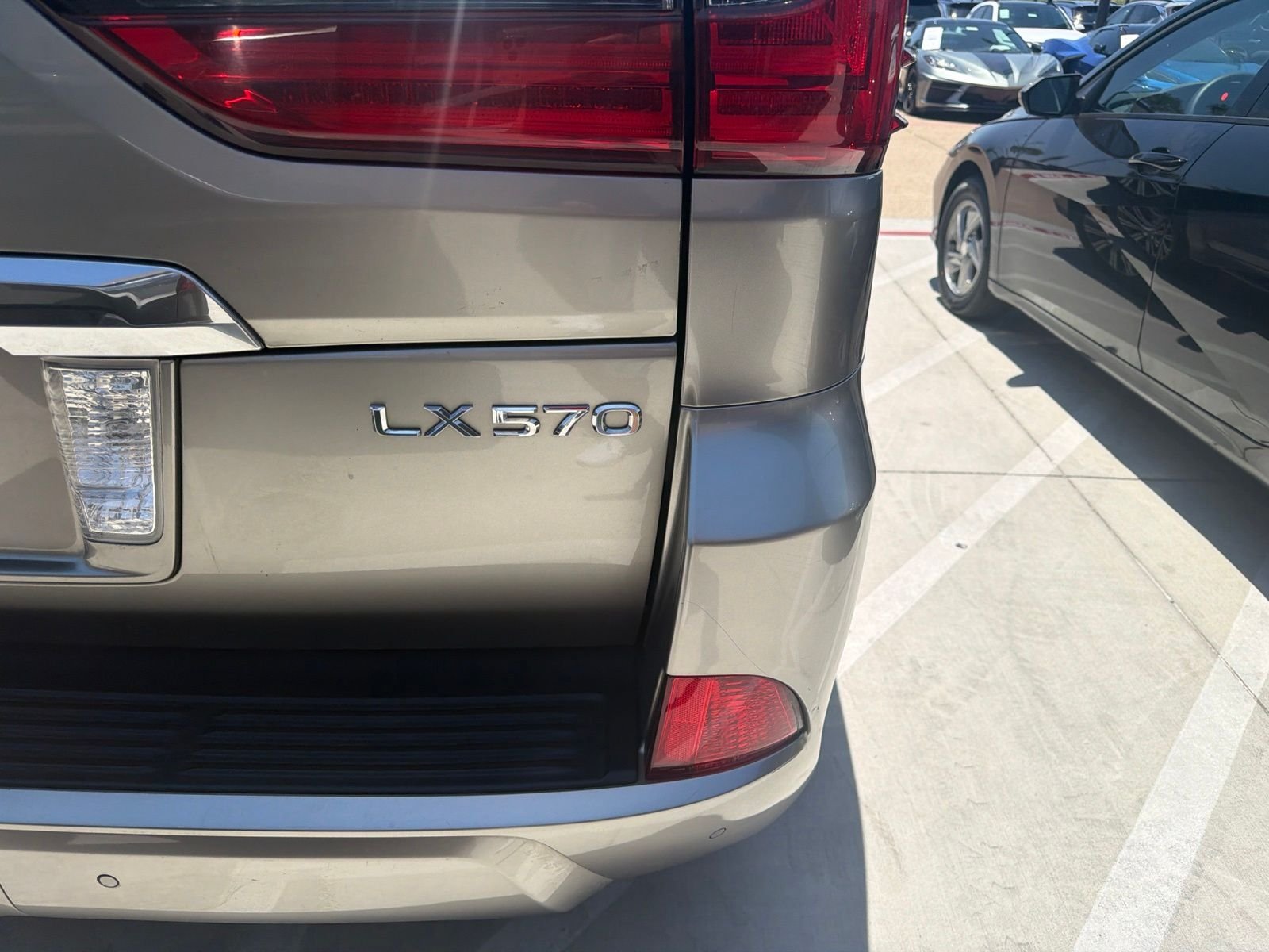 Used 2016 Atomic Silver Lexus 570 image 5