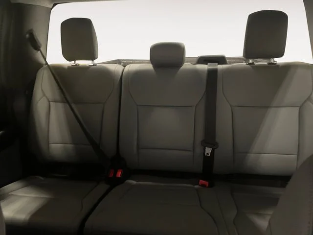2025 Ford F-150 Lightning Flash - Photo 13
