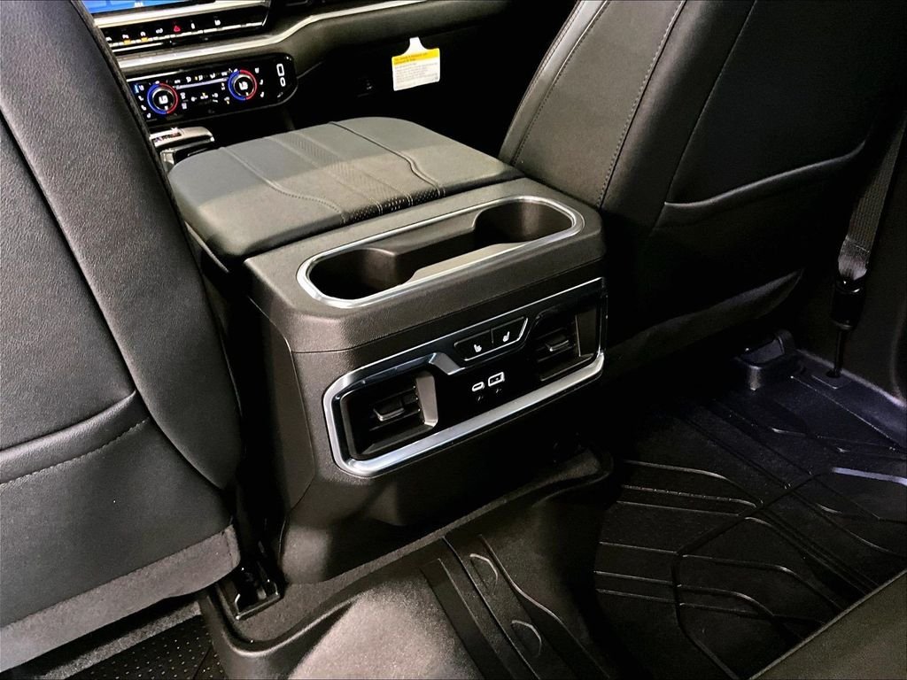 Used 2026 Black Chevrolet High Country image 28