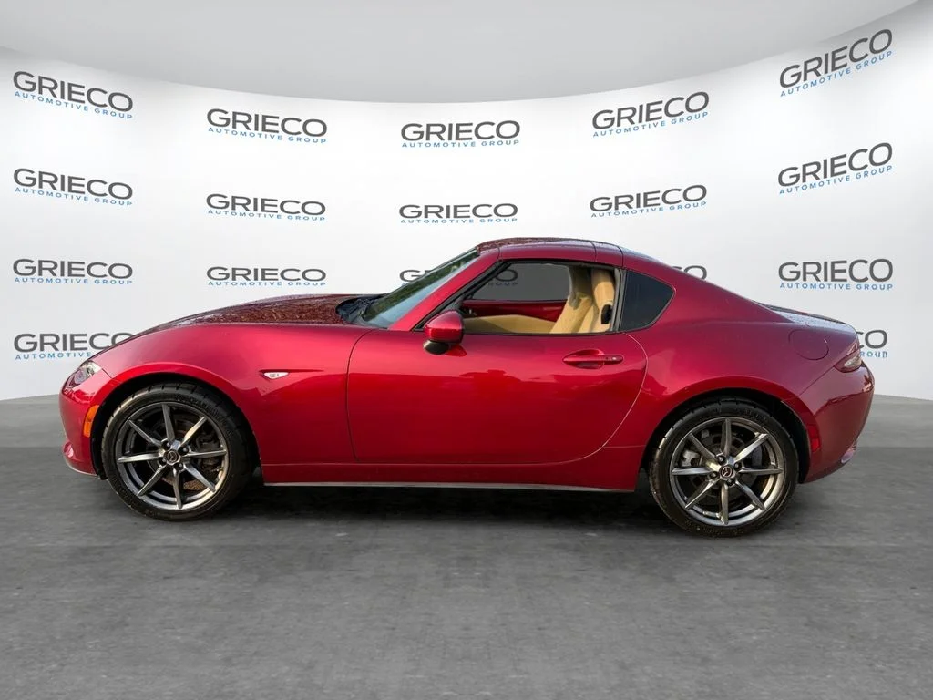 Used 2018 Red Mazda Grand Touring image 4