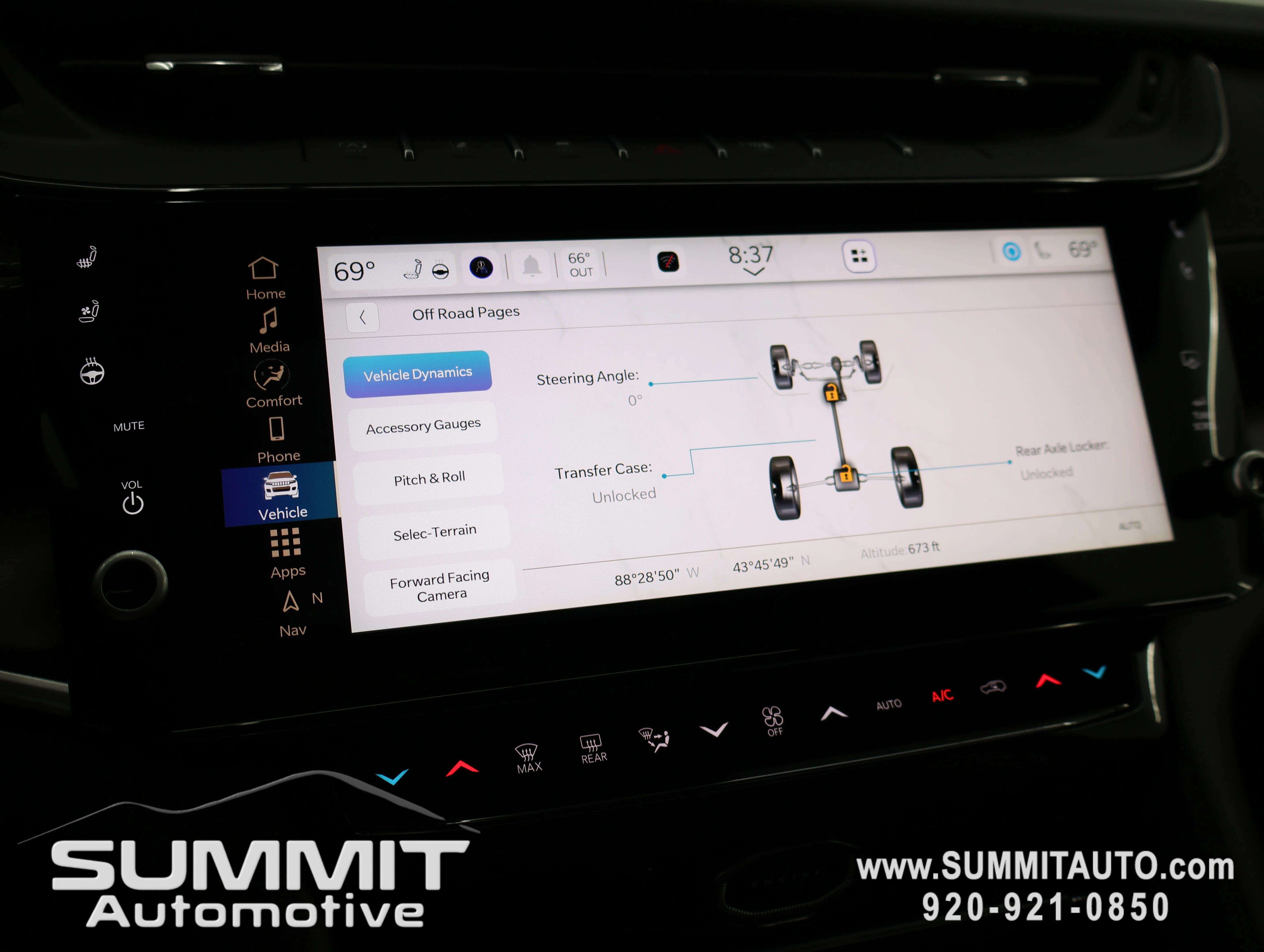 New 2026 Diamond Black Crystal Pearl-Coat Exterior Paint Jeep Limited Reserve image 65
